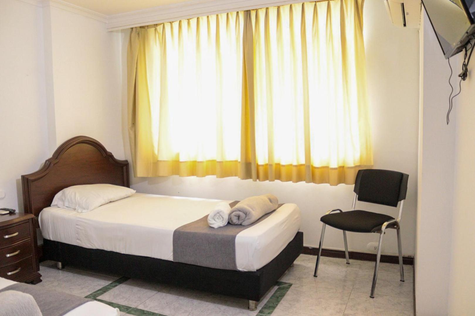 Hotel Windsor Plaza - Downtown 卡利 外观 照片